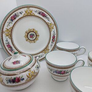 Vintage Wedgwood Bone China Pattern Columbia White Plate Cups & Sugar Bowl
